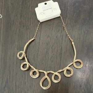 MIA Gold Loop Necklace